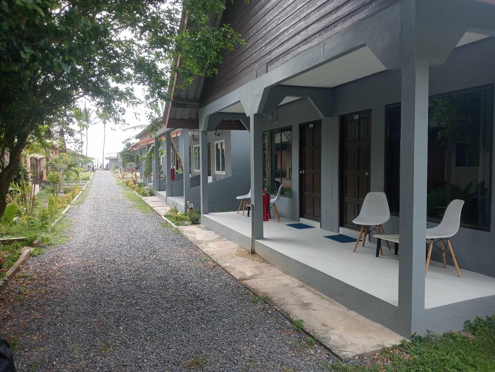 Scandinavian Beach Resort Koh Lanta Exterior foto