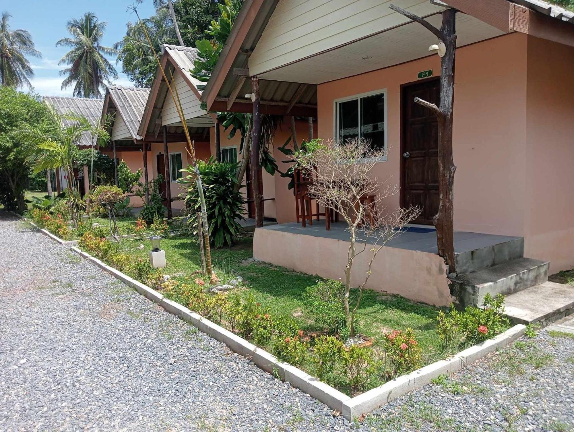 Scandinavian Beach Resort Koh Lanta Exterior foto