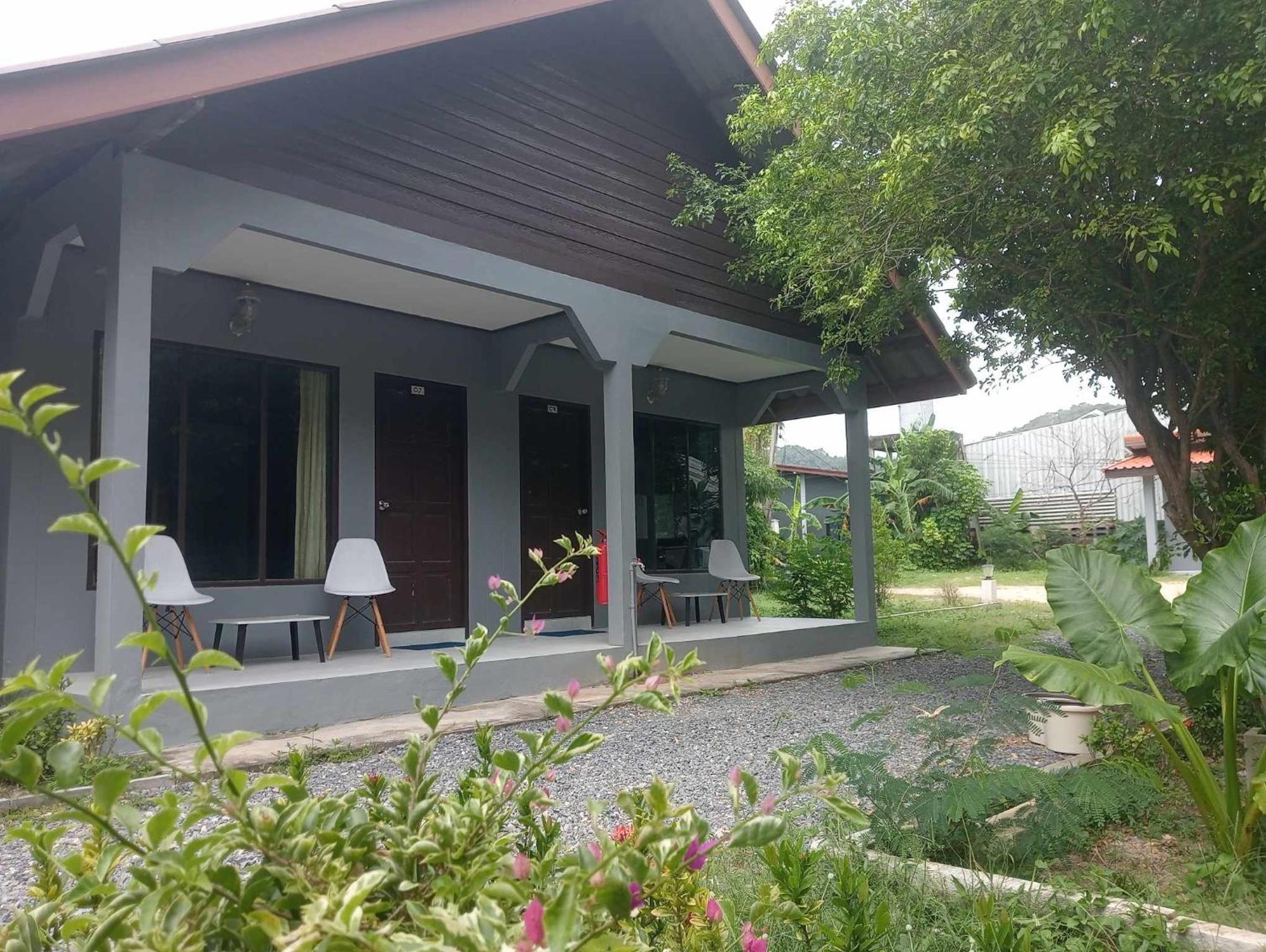 Scandinavian Beach Resort Koh Lanta Exterior foto